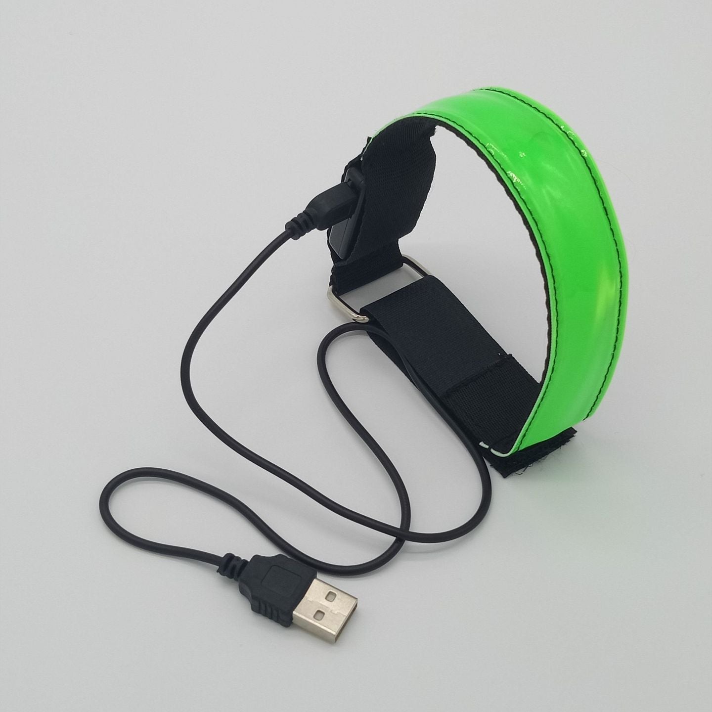 USB LED Running Armband – Rechargeable Reflective Night Safety Band
