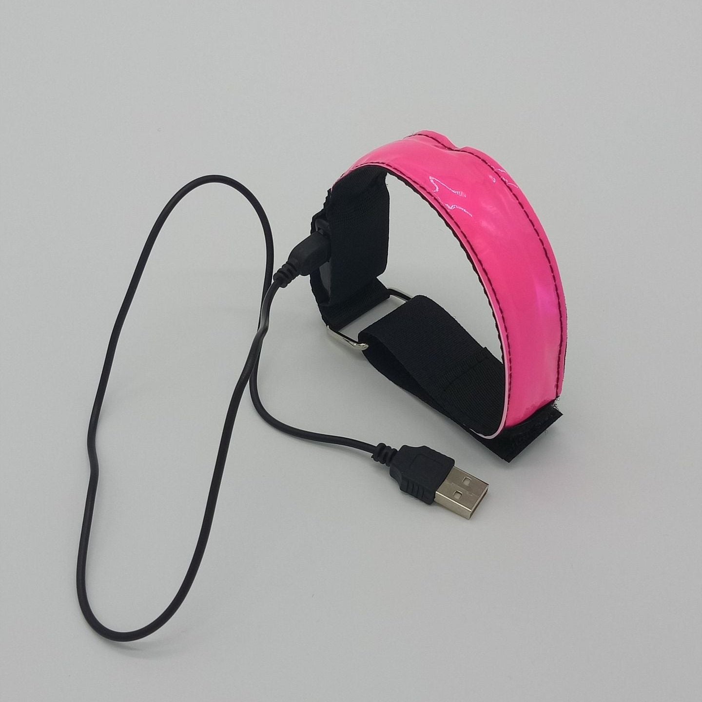 USB LED Running Armband – Rechargeable Reflective Night Safety Band
